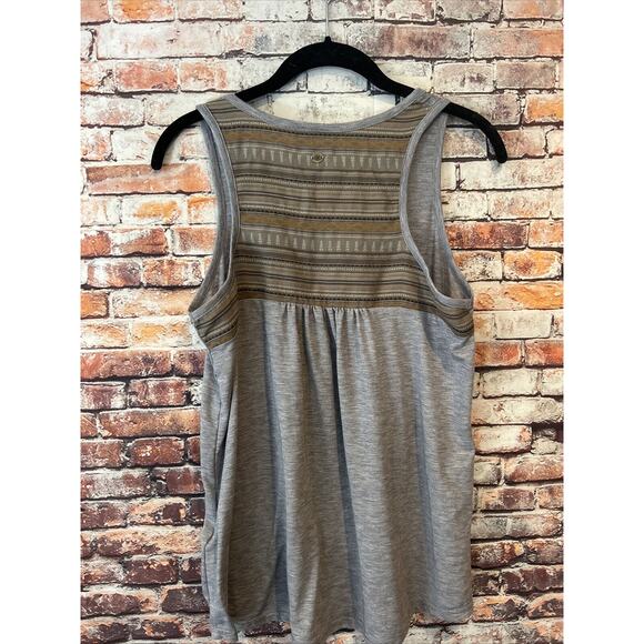 Sherpa Adventure Gear Women’s Medium Gray Southwest Print Tank Top Sleeveless - Picture 3 of 4
